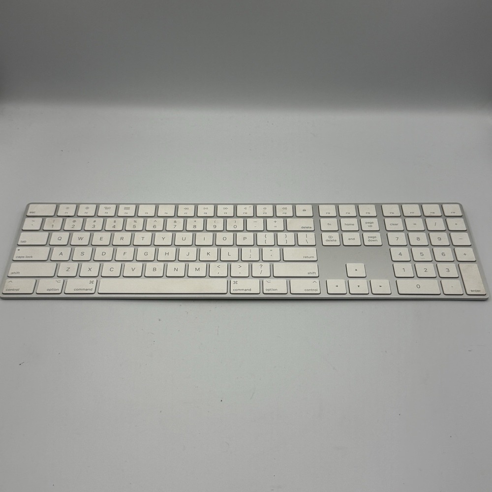 Apple Magic Keyboard A1843 Wireless Bluetooth w/ Numeric Keypad Silver White